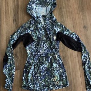 Lululemon run half zip